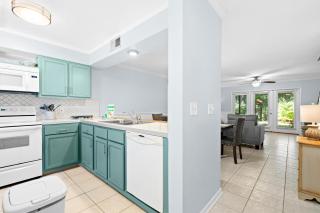 Sea Foam Sailboat - 1