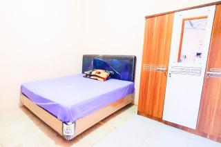 Green Kanca Syariah Guest House Mitra RedDoorz - Bugul - 4