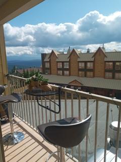 Village Center 2 bedroom Condo - Big White - 0