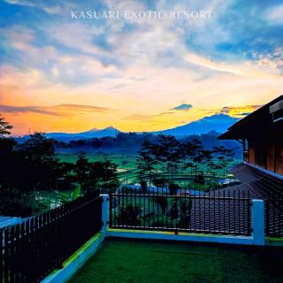 Kasuari Exotic Resort Magelang - 2