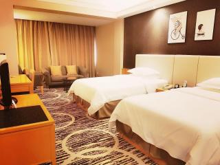 Guangzhou Baiyun Hotel - Guangzhou - 1