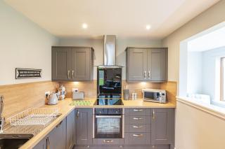 Thistle Lodge 18 with Hot Tub - 7