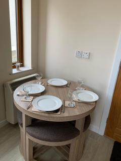 8 Thoms Street - 2