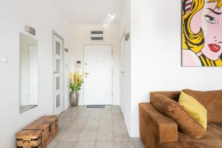 SuperApart Wilanowska apt 20 "Pet-Friendly 1BR Home with Patio - Warsaw - 4