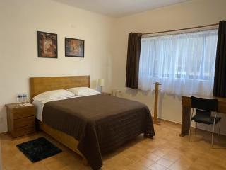 Cozy Private Room - 7