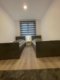 Ammirevole Ravne Apartments - Visoko - 2
