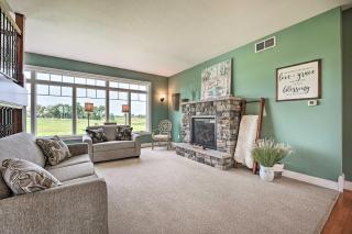 Blue Birds Perch Stunning Home on Private Hilltop - Shipshewana - 3