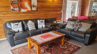 9 Leamington Street - Hanmer Springs - 2