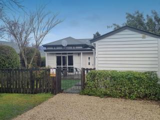 9 Leamington Street - Hanmer Springs - 0