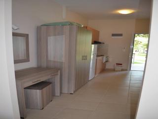 Priona Rooms - Paralia Skotinas - 1