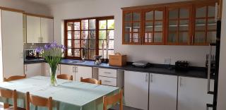 Protea Lodge and Cottage- NO LOADSHEDDING - Port Elizabeth - 5