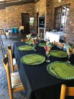 Protea Lodge and Cottage- NO LOADSHEDDING - Port Elizabeth - 3