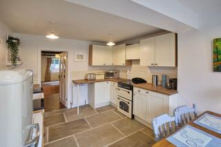 Host & Stay - Willow Cottage - 1