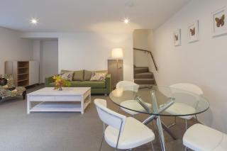 22 Hallenstein Apartments by Staysouth - 2