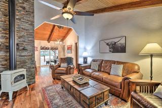 Hot Tub and Patio Pet-Friendly Cabin in Munds Park! - Munds Park - 8