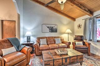 Hot Tub and Patio Pet-Friendly Cabin in Munds Park! - Munds Park - 7