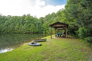 Frog Pond Hollow Lodge - 0