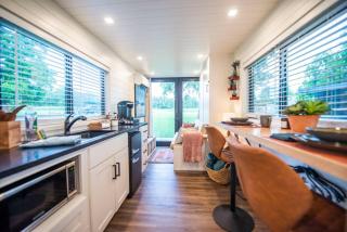 NEW The Brazos-Tiny Home 12 Min to downtown - 0