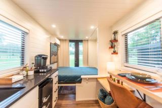 NEW The Brazos-Tiny Home 12 Min to downtown - Bellmead - 2