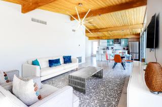 Iconic Mid-Century Modern Escape Permit# 4729 - Palm Springs - 7