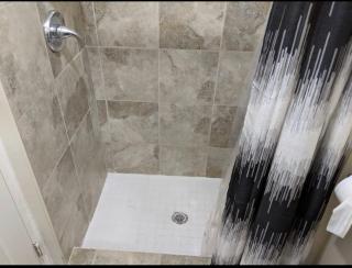House in Niagara falls, Close to Clifton Hill, Casino and Horseshoe falls and with kitchen for 6 Guest - 1