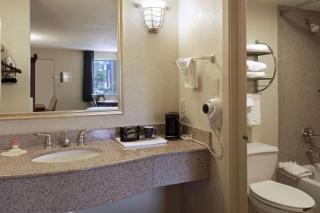 Days Inn by Wyndham Memphis at Graceland - 6