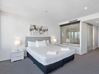 Luxury 3 Bedroom Apartment with Ocean Views - Coast HM - 1