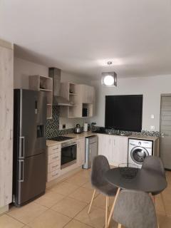 The Cube Apartments, Unit 34 on De La Rey Road - Joanesburgo - 8
