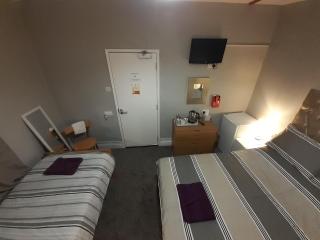 Caversham Lodge - Reading - 7
