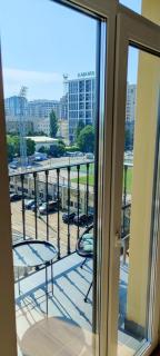 Wood Apartment - Odessa - 5