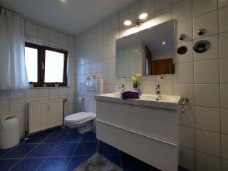 Fachwerkhaus in ruhiger Altstadt by Rabe - free Netflix & eigene Terrasse - 2
