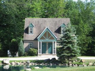 Spruce Hill Inn & Cottages - 1