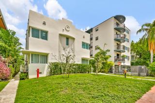 West Deco - Miami Beach - 1