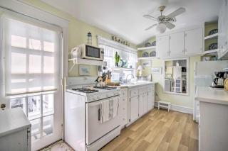 Darling Ocean City Cottage, 2 Blocks to Beach! - 1