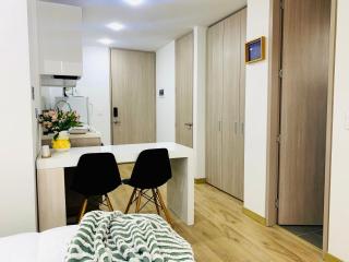 Loft CHICÓ 103, parqueadero, Wifi 200 mgbs, Smart tv - Bogotá - 9