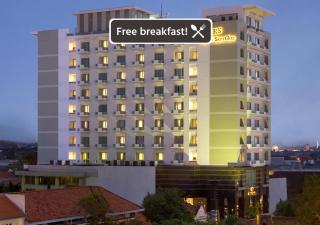 Hotel Santika Pandegiling - Surabaya - Surabaya - 0