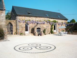 Holiday Home Gîte Triskell by Interhome - Ploumilliau - 0
