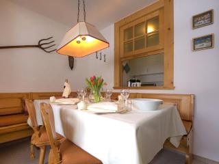 Apartment Chesa Linaria by Interhome - Surlej - 8