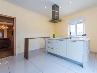 Holiday Home Nina by Interhome - Šibenik - 3