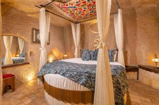 Adora Cave Suites - - 7