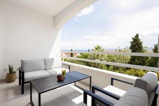 Holiday in Bol **** blue - Bol - 8