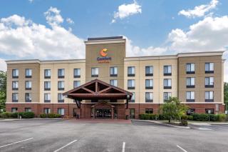 Comfort Suites Manchester - Manchester - 0