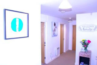 Allen Luxury Apartment - Coventry - 9