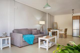 Apartment Lilly, apartment with communal pool, 10 meters from sea - 9
