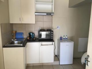 Kayamina Guesthouse - Honeydew - 4