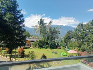 Alfa Resort Hotel and Conference - Puncak - 3
