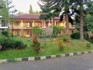 Alfa Resort Hotel and Conference - Puncak - 9