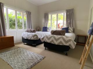 Miss Bullens Cottage - Yungaburra - 3