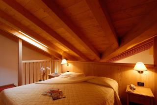 Golf Hotel - 8