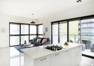 O&O Group - Modern Sea View Apt in Luxury Tower - 1